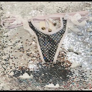 Hot G-String Sexy Design Small Bells Underwear